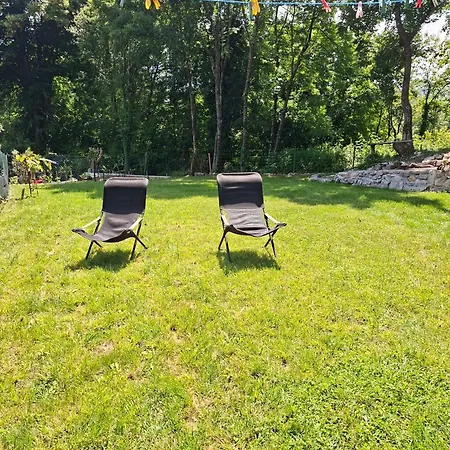 Kameni Biser Semesterbostad *