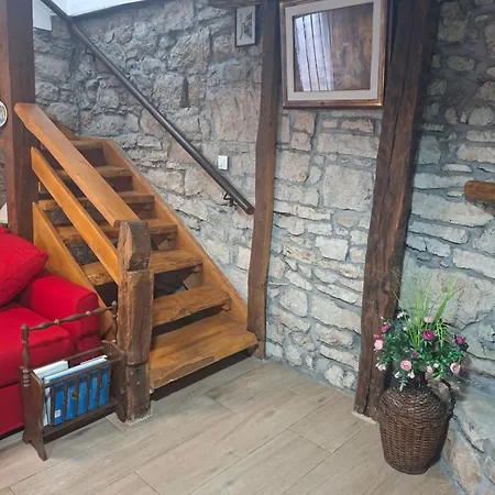Kameni Biser Vikendica Jurdani