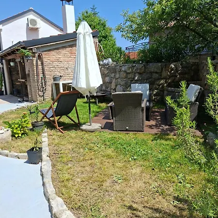 Kameni Biser Vikendica *