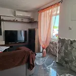 Kameni Biser *