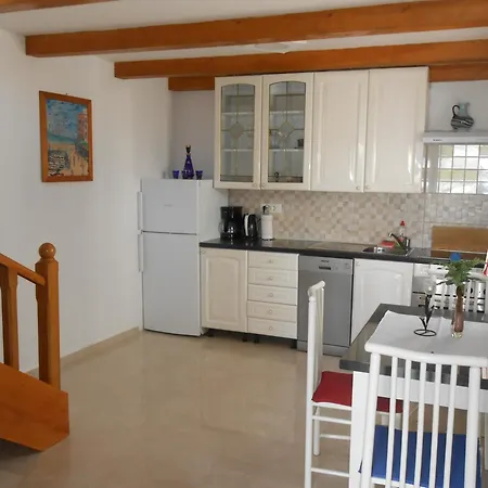 Kameni Biser Holiday home