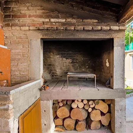 Kameni Biser Holiday home Jurdani
