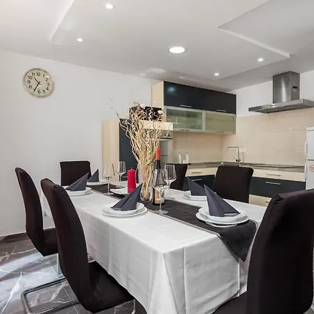 Vikendica Kameni Biser *