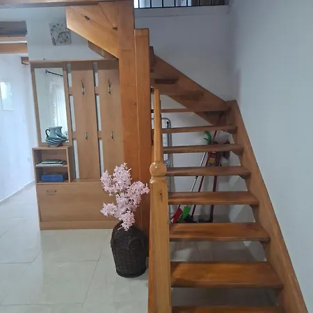 Semesterbostad Kameni Biser *