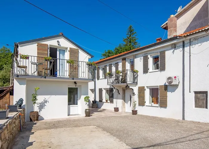 Dom wakacyjny Kameni Biser *