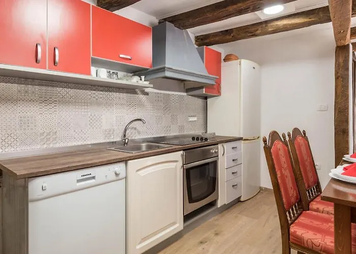 Dom wakacyjny Kameni Biser *