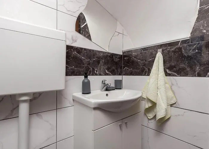 Kameni Biser * Jurdani